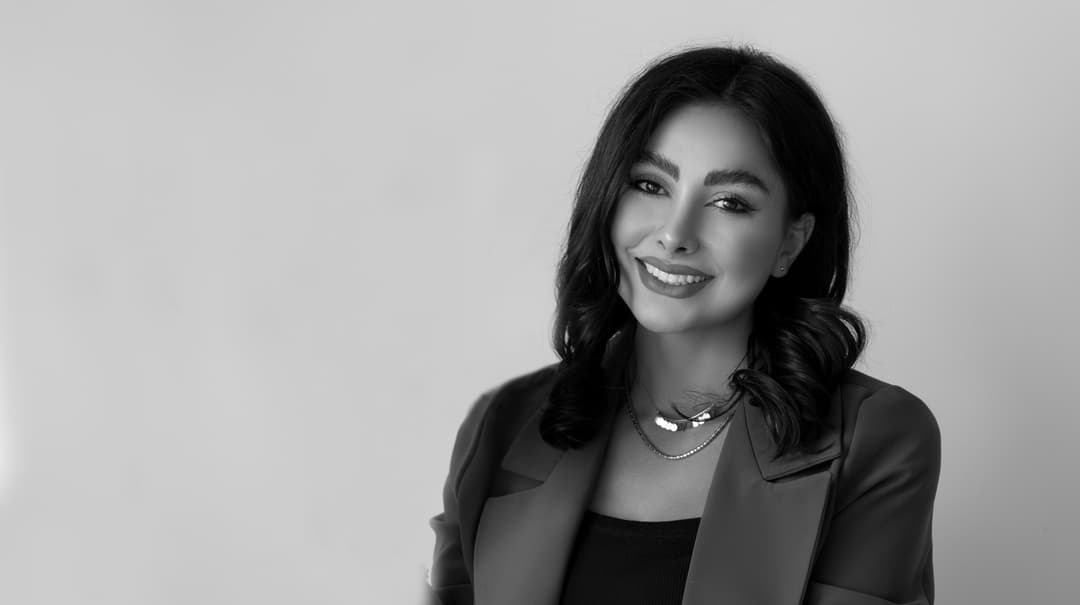 Elmira - UI/UX Designer